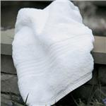 Fanfare bath towels in white