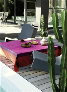 Le Jacquard Francais Bamako in Raspberry french table linens