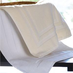 Bath Mat in white or ivory