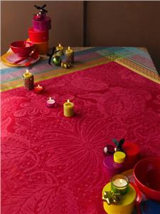 Isaphire french table linens in Rubis red size 69x144