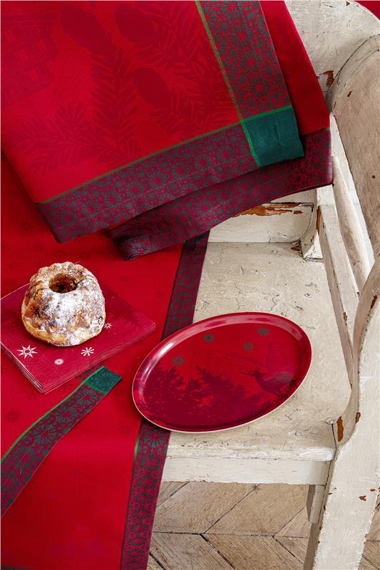 Sommets Enneiges red French Table linens sale Le Jacquard