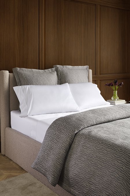 Ondate Queen sized Bed coverlet by Sferra