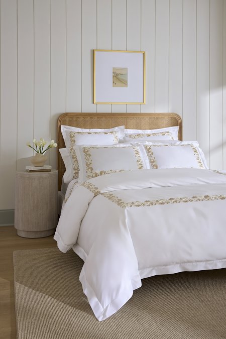 Tralcio Duvet Cover by Sferra