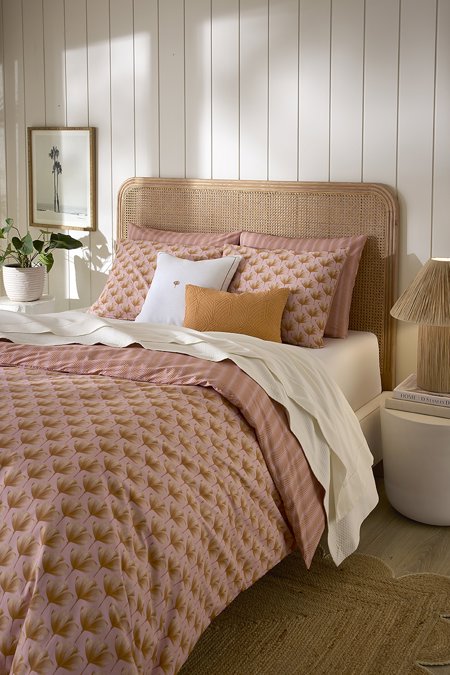 Sferra Edna bed linens