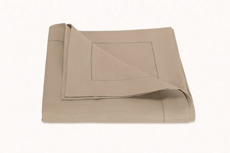 Valentina Tablecloths of Linen by Matouk