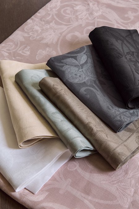 Tivoli Placemat and Napkins in Pink or Onyx Le Jacquard Francais