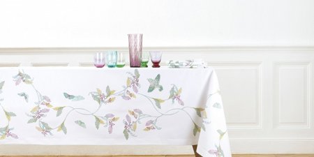 Plumes Tablecloth and Napkins by Yves Delorme
