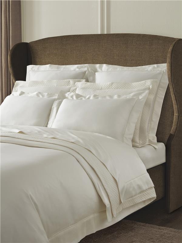 Ariel oyster Sateen Cotton Bedding by Sferra