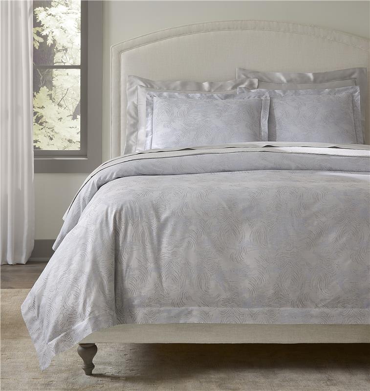Riflesso Bedding by Sferra